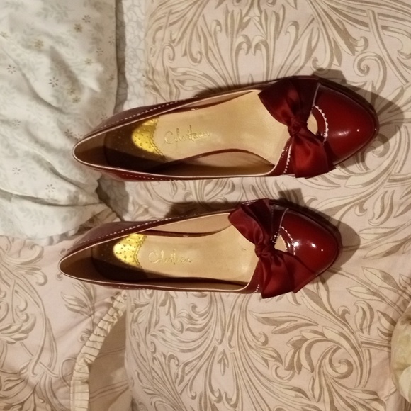 Red Cole Haan Pumps with Bow - Picture 2 of 4